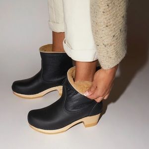 No. 6 black Aviator clog boots